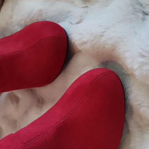 Coach and Four Delicious Bows Booties - Picture 7 of 9